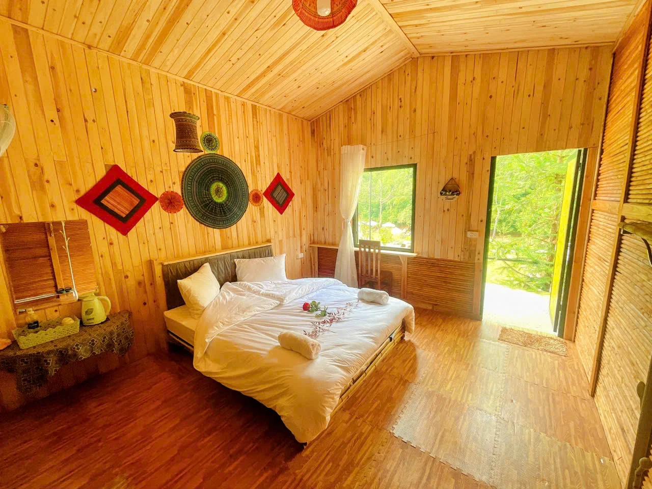 standard-double-bed